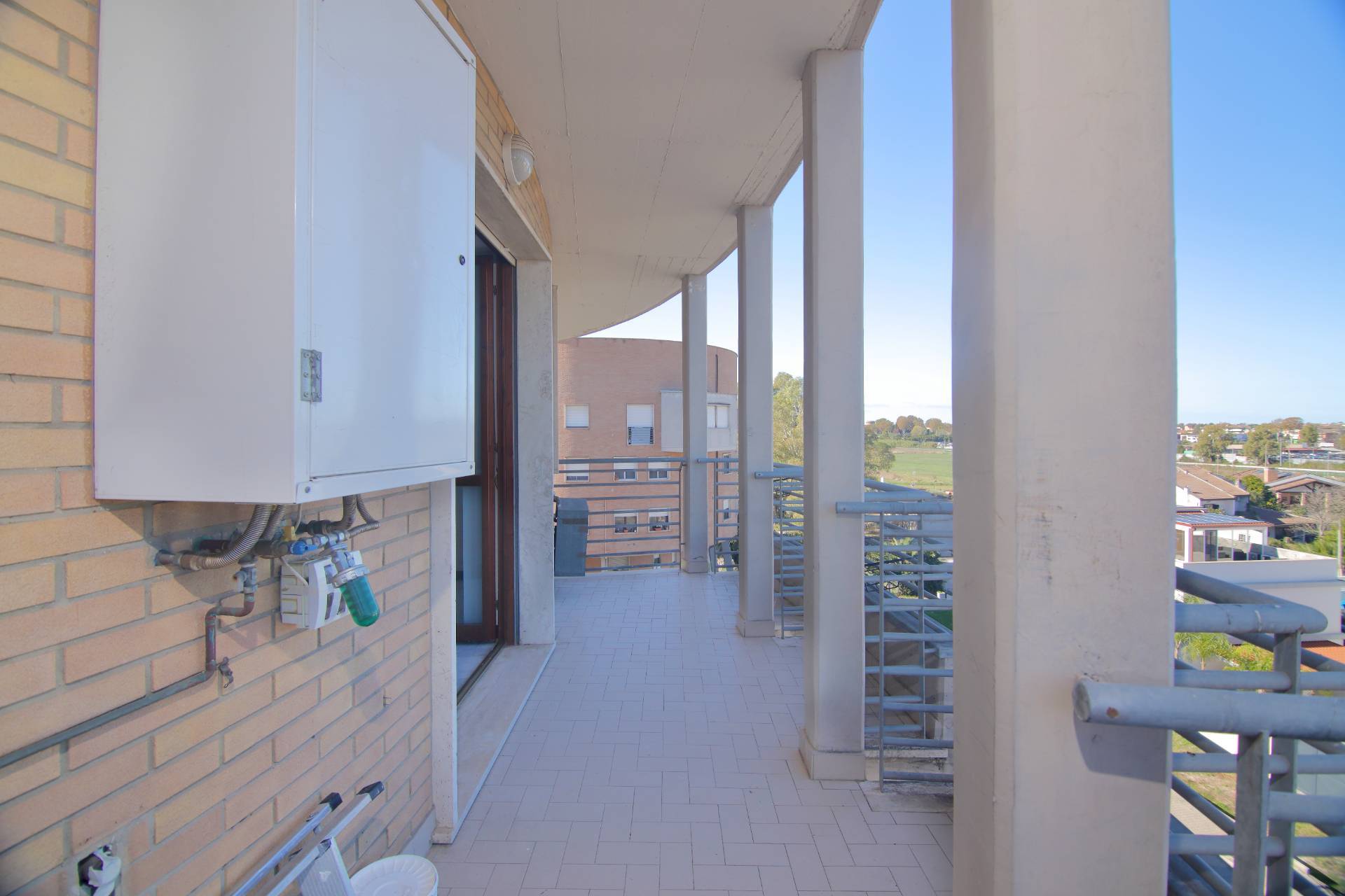 3 locali in vendita a Roma, Ostia