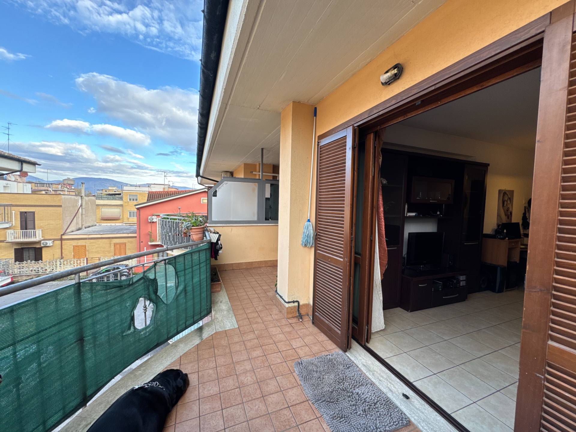 2 locali in vendita a Guidonia Montecelio, Villalba