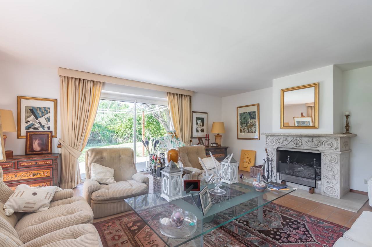 Villa in vendita a Campagnano di Roma, Loc. Selva Grossa