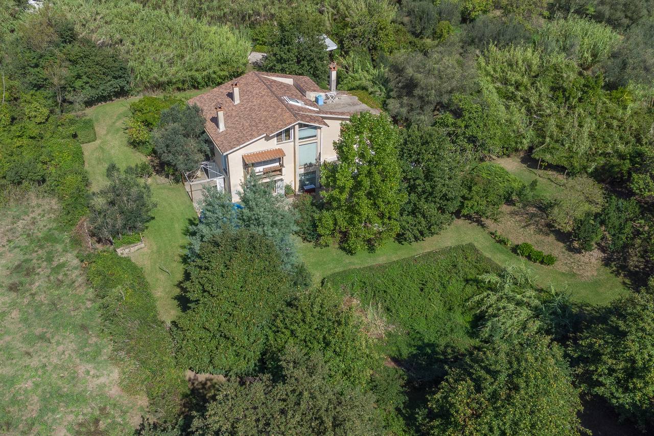 Villa in vendita a Campagnano di Roma, Loc. Selva Grossa