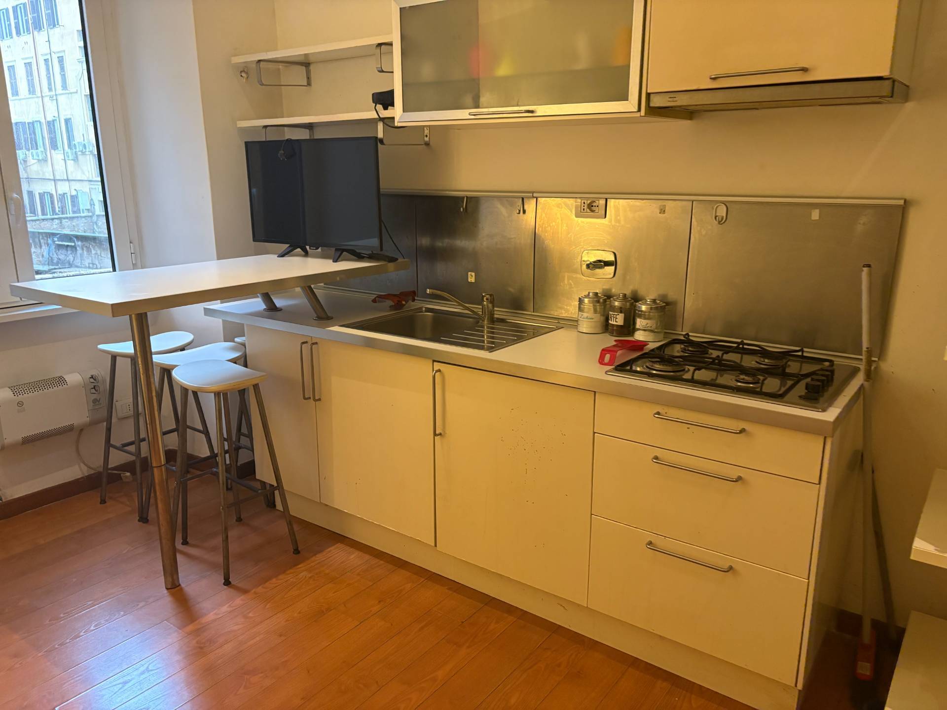 2 locali in affitto a Roma, Ostiense