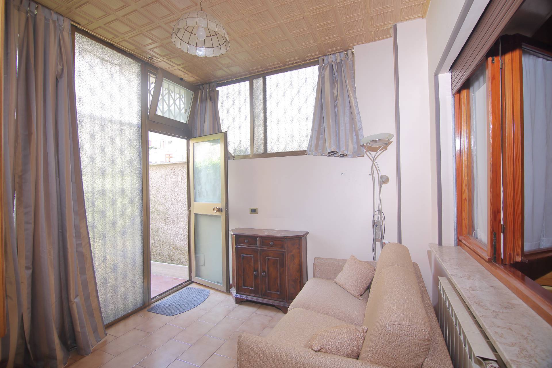 2 locali in vendita a Roma, Torvergata