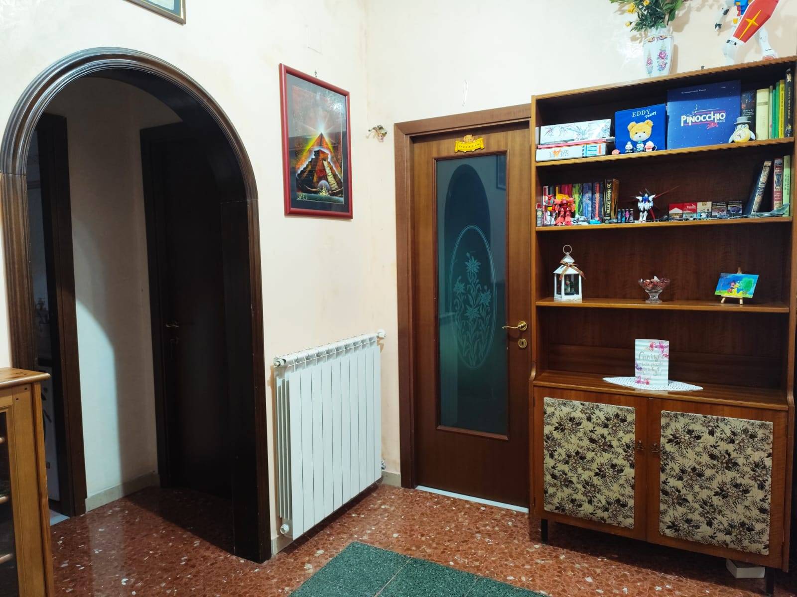 3 locali in vendita a Roma, Magliana