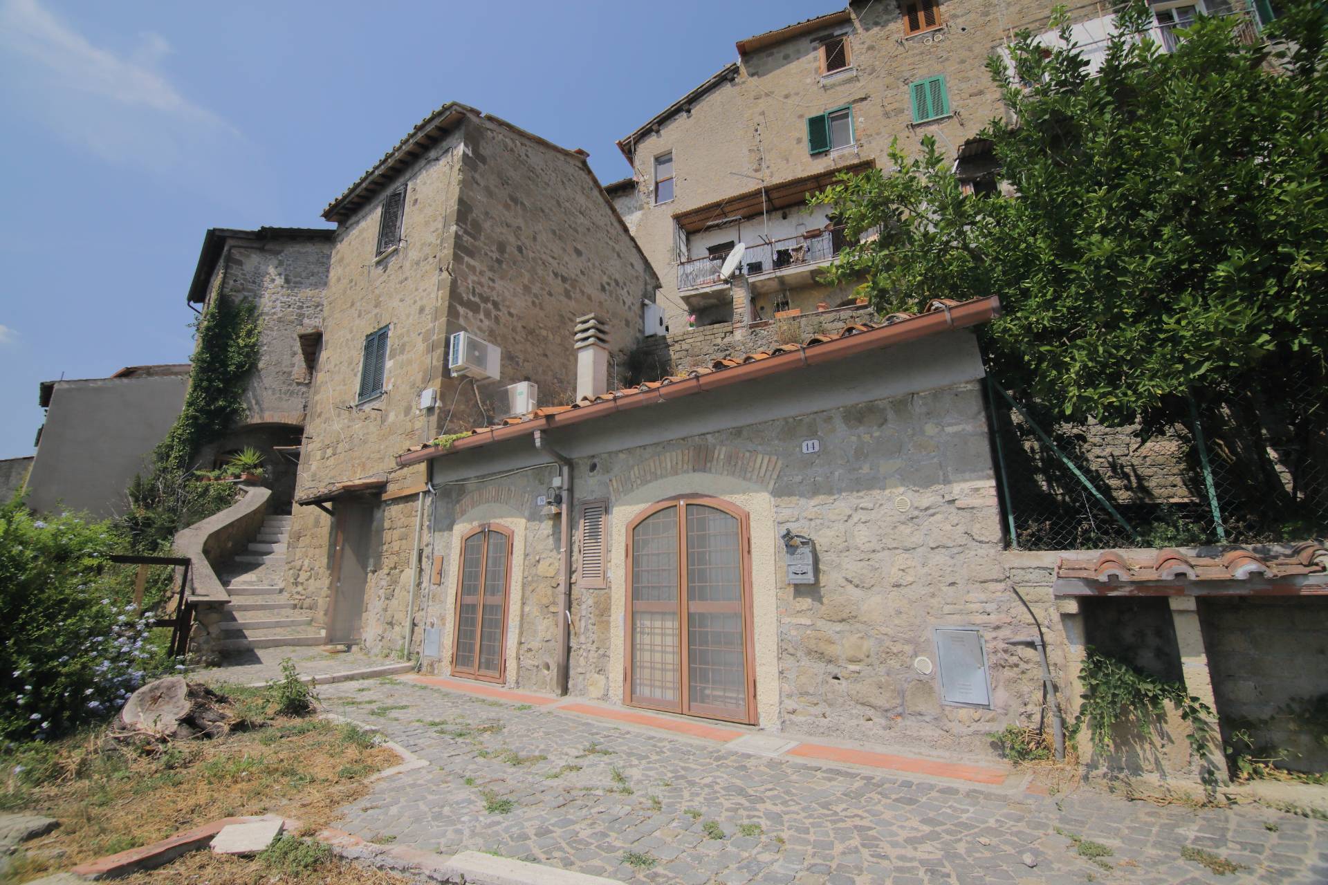 3 locali in vendita a Castelnuovo di Porto