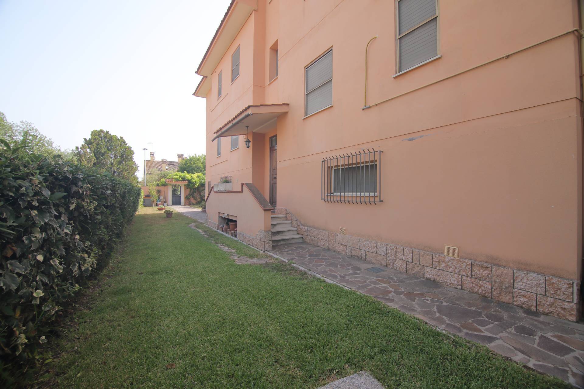 3 locali in vendita a Roma, Ostia Antica