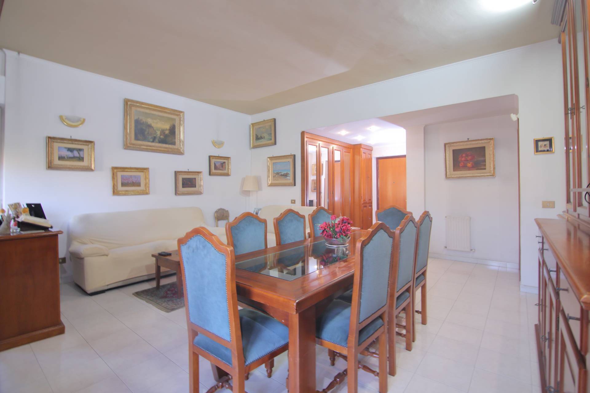 4 o pi locali in vendita a Roma, Tor De Cenci