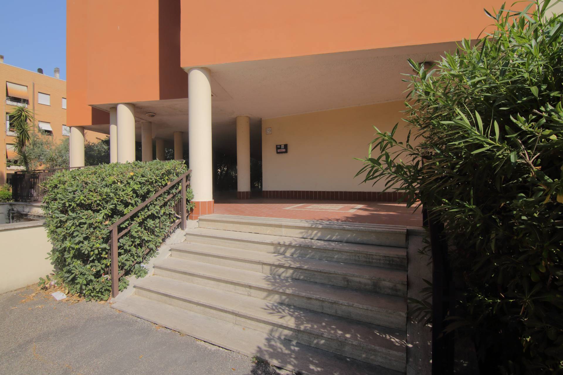 4 o pi locali in vendita a Roma, Tor De Cenci