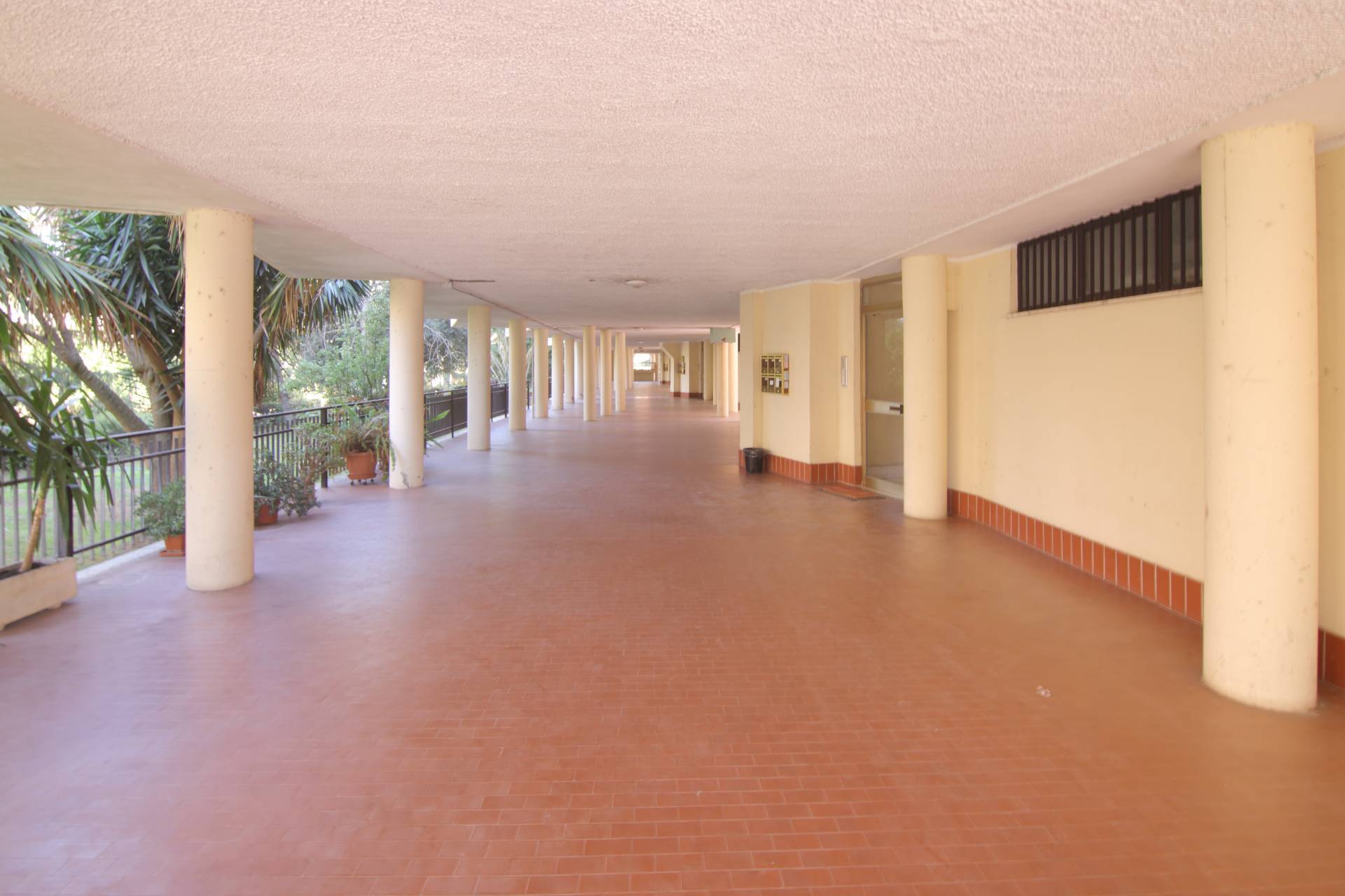 4 o pi locali in vendita a Roma, Tor De Cenci