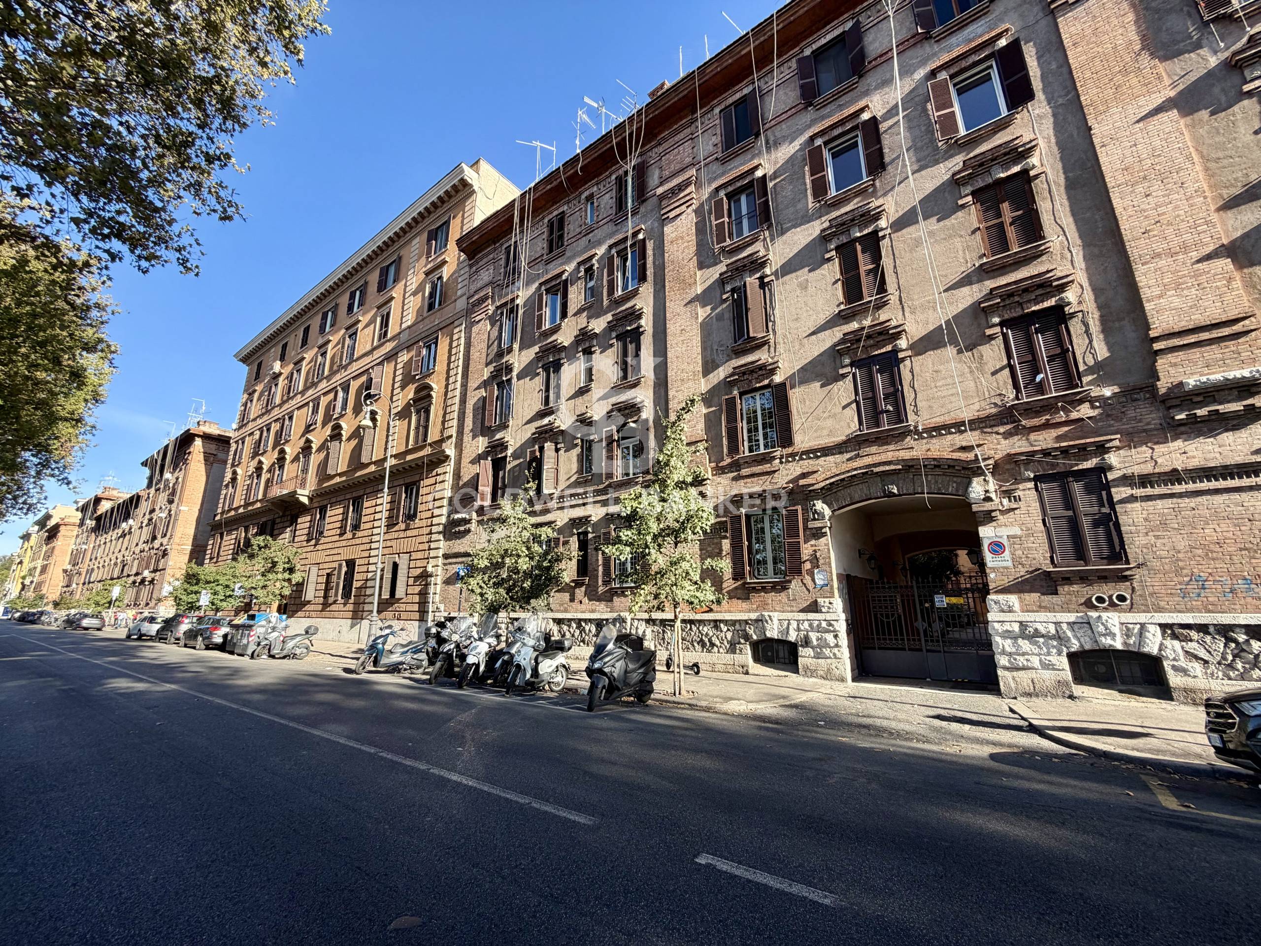 2 locali in vendita a Roma, Testaccio