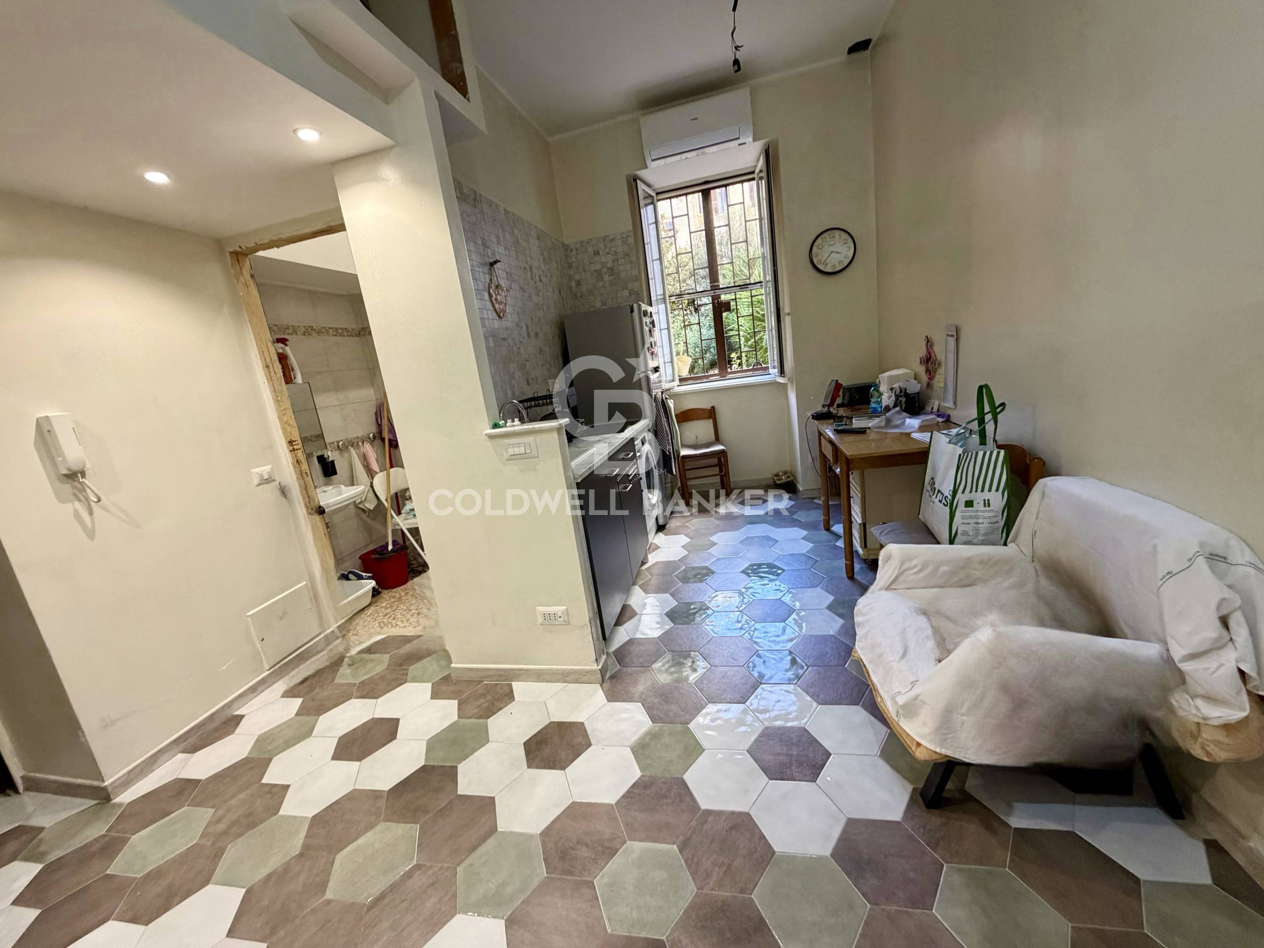 2 locali in vendita a Roma, Testaccio