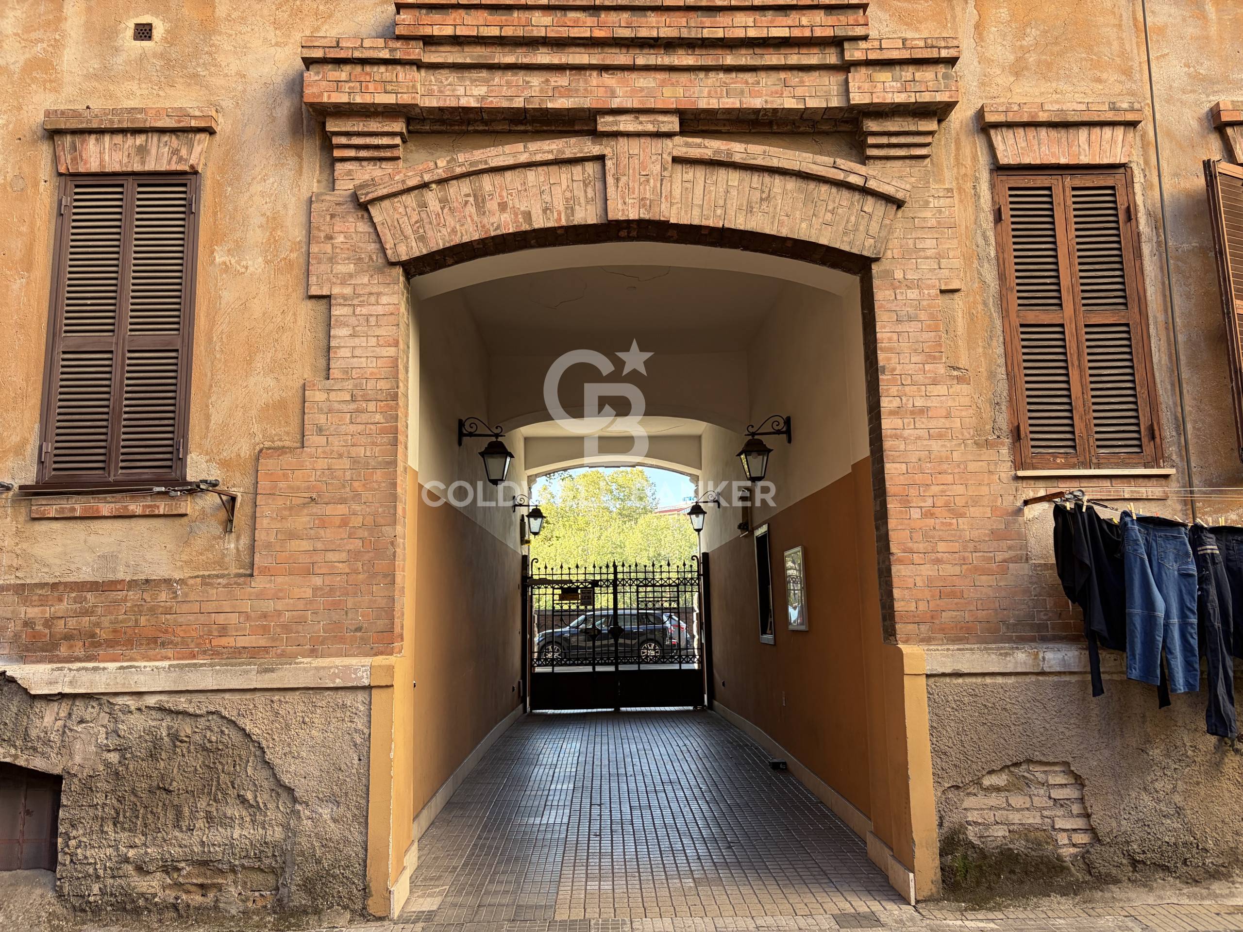 2 locali in vendita a Roma, Testaccio