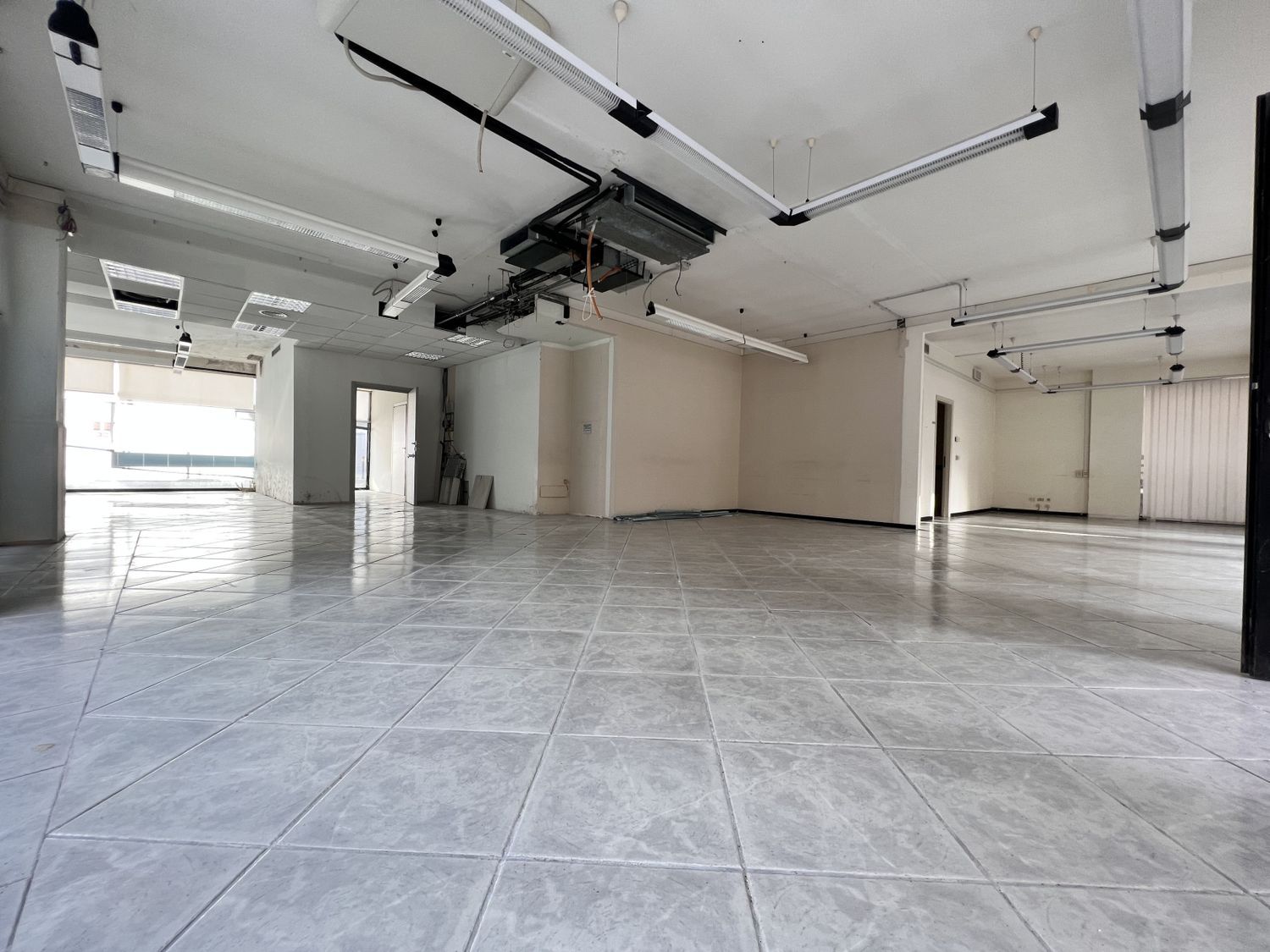 Locale commerciale in vendita in via larino 10, Pescara