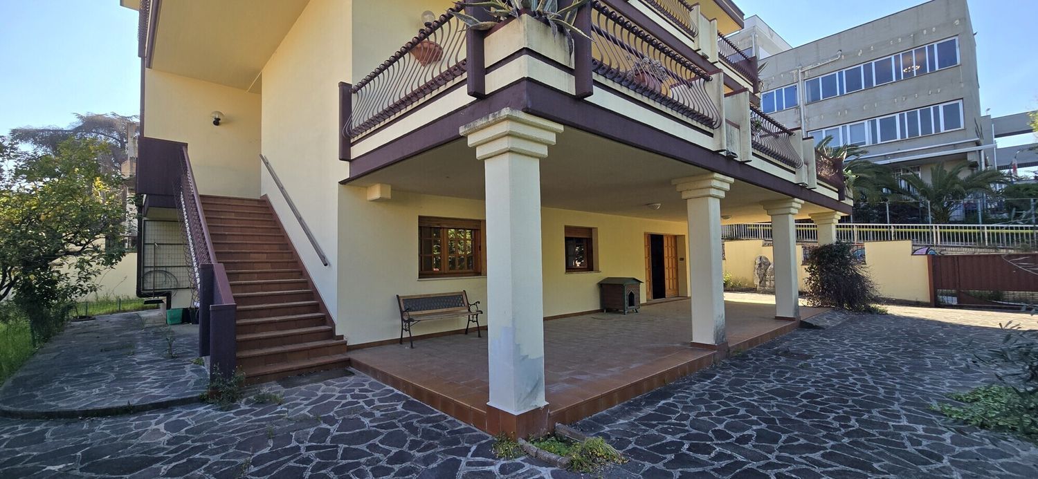 Villa in vendita in strada strada colle marino 55, Pescara