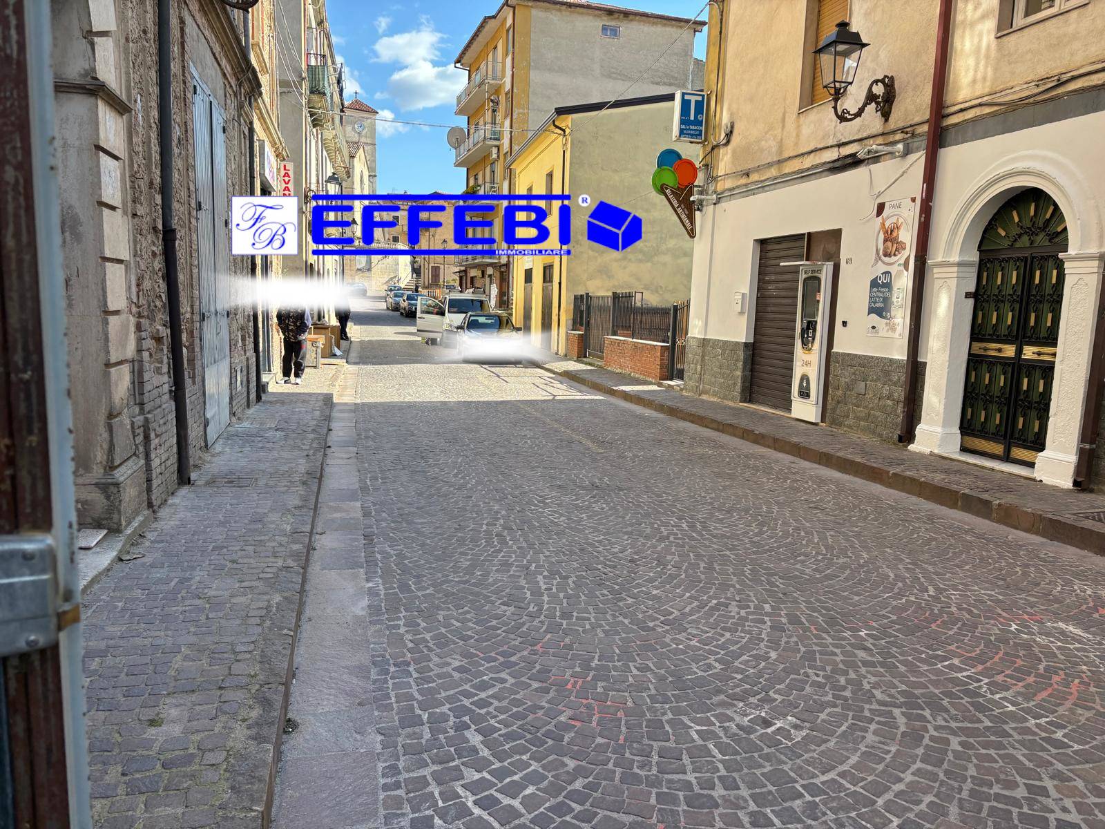 Locale commerciale in vendita a Casali del Manco