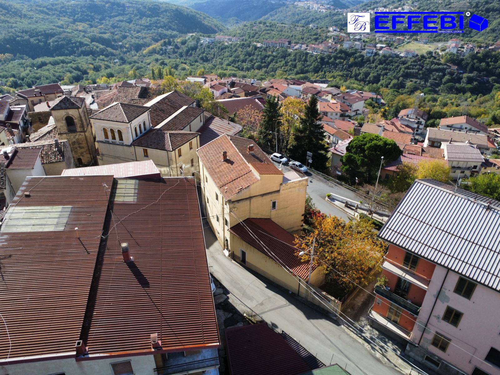 Fabbricato Indipendente in vendita a Spezzano della Sila