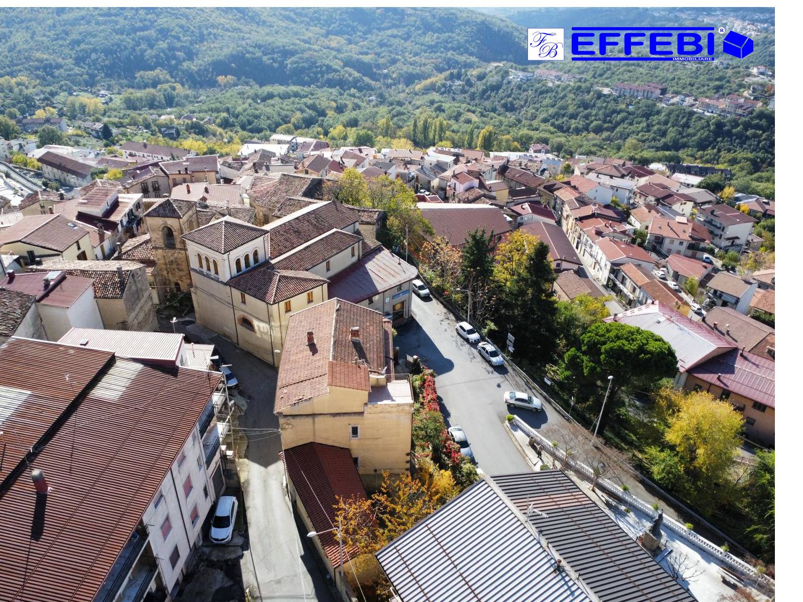 Fabbricato Indipendente in vendita a Spezzano della Sila