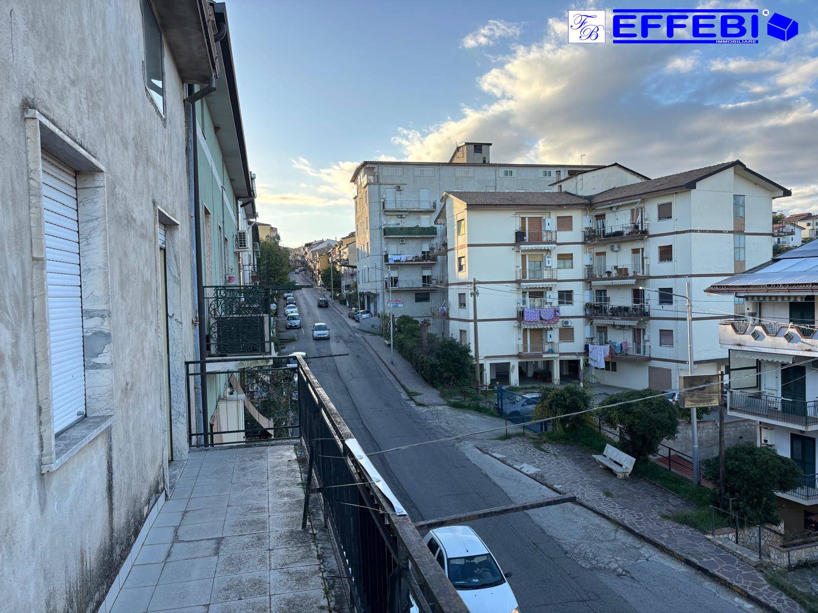 Appartamento con Garage in vendita a Roggiano Gravina