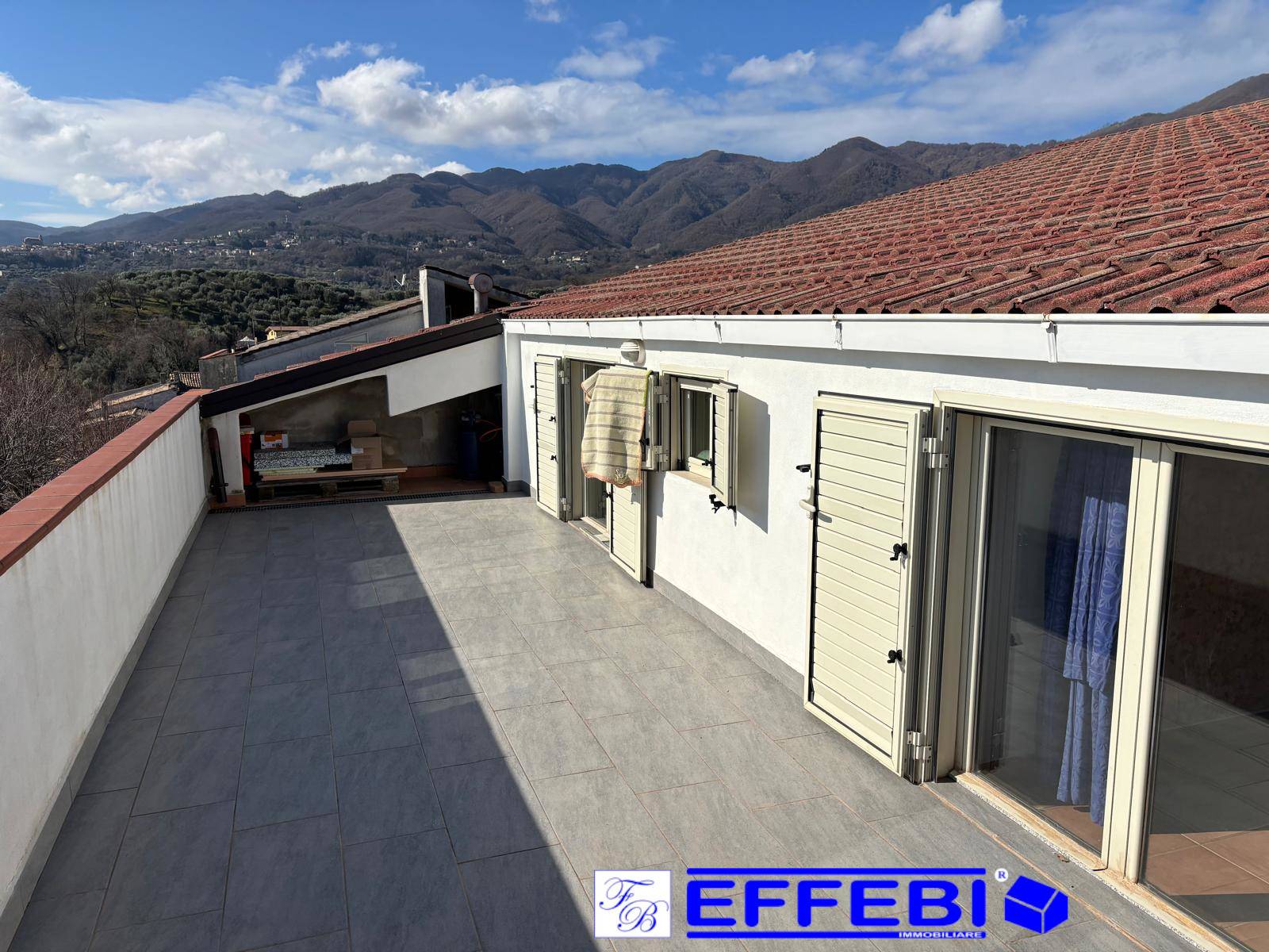 Appartamento Mansardato in vendita a Marano Principato