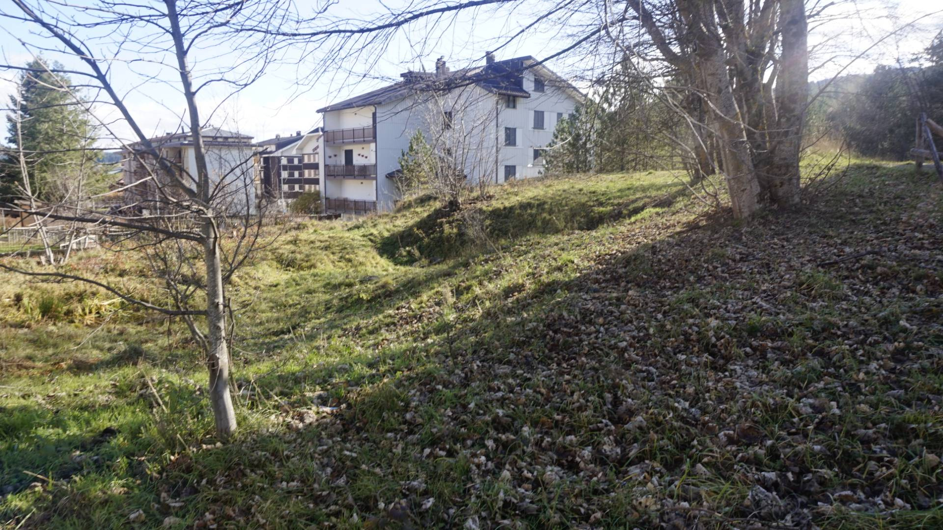 Terreno edificabile in vendita a Spezzano della Sila, Camigliatello Silano