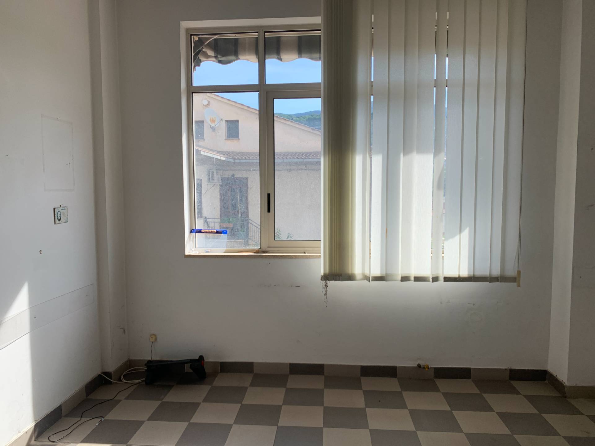 Locale commerciale in vendita a Casali del Manco