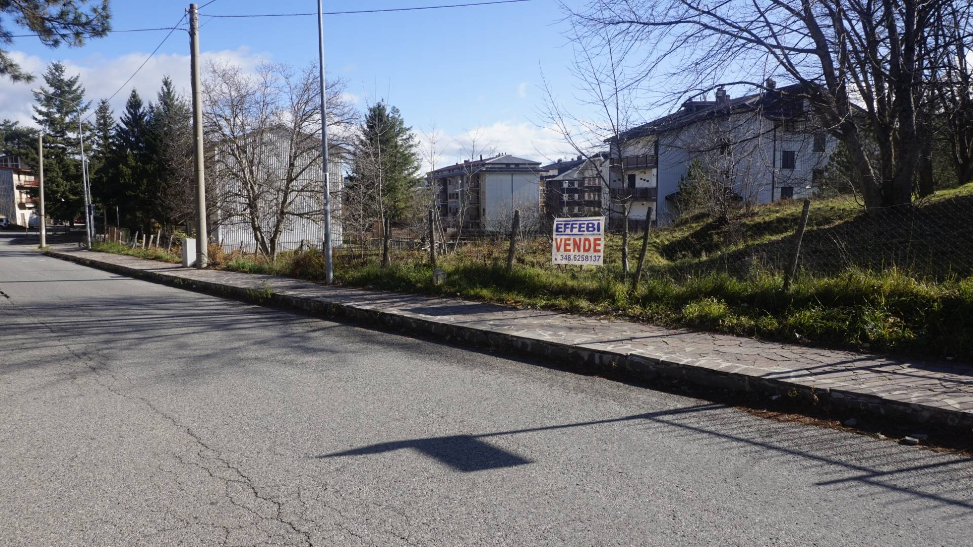 Terreno edificabile in vendita a Spezzano della Sila, Camigliatello Silano