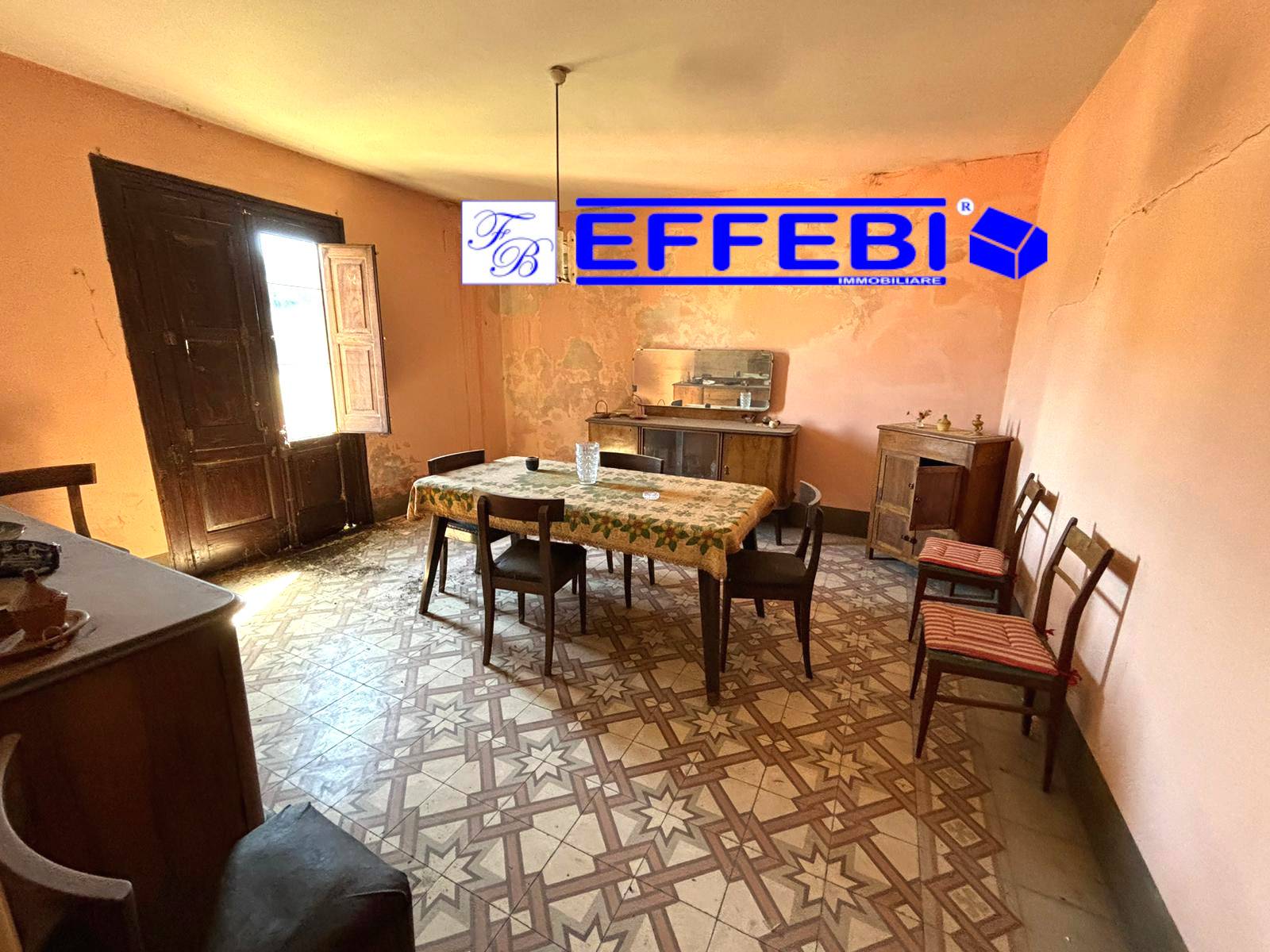 Fabbricato nel Centro Storico in vendita a Mendicino