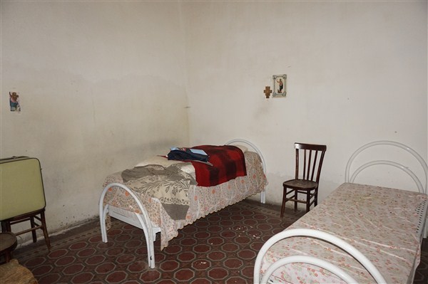 Fabbricato nel centro storico con corte in vendita a Casali del Manco