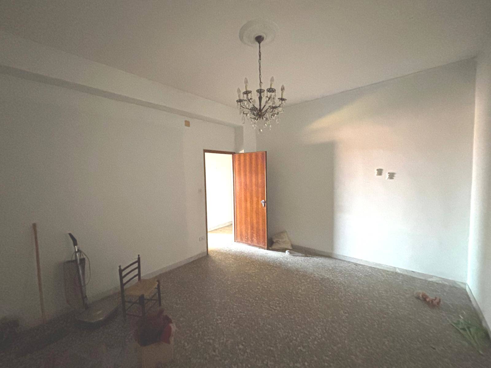 Fabbricato nel centro storico con corte in vendita a Spezzano della Sila