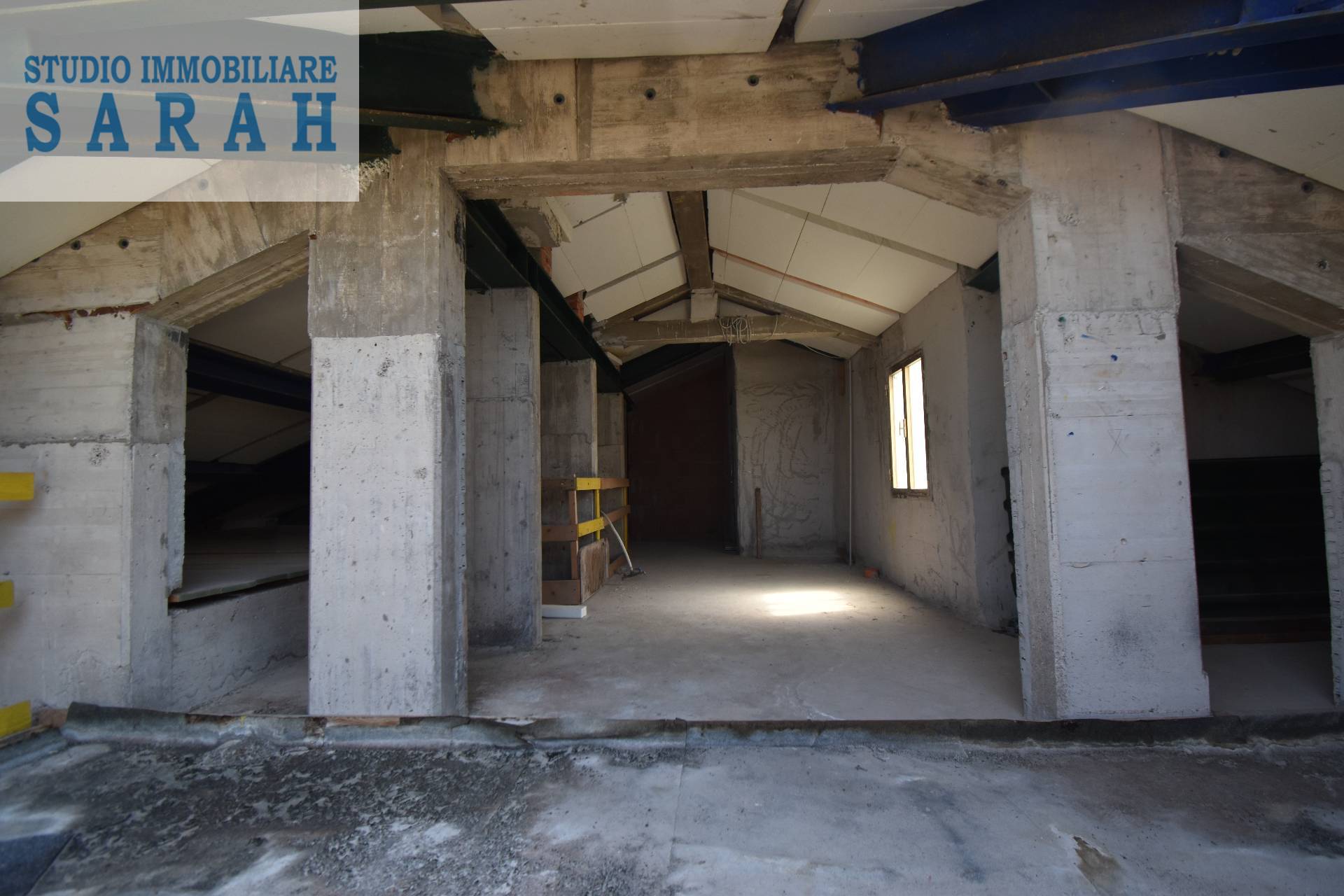 Attico in vendita a Viareggio, Fascia mare