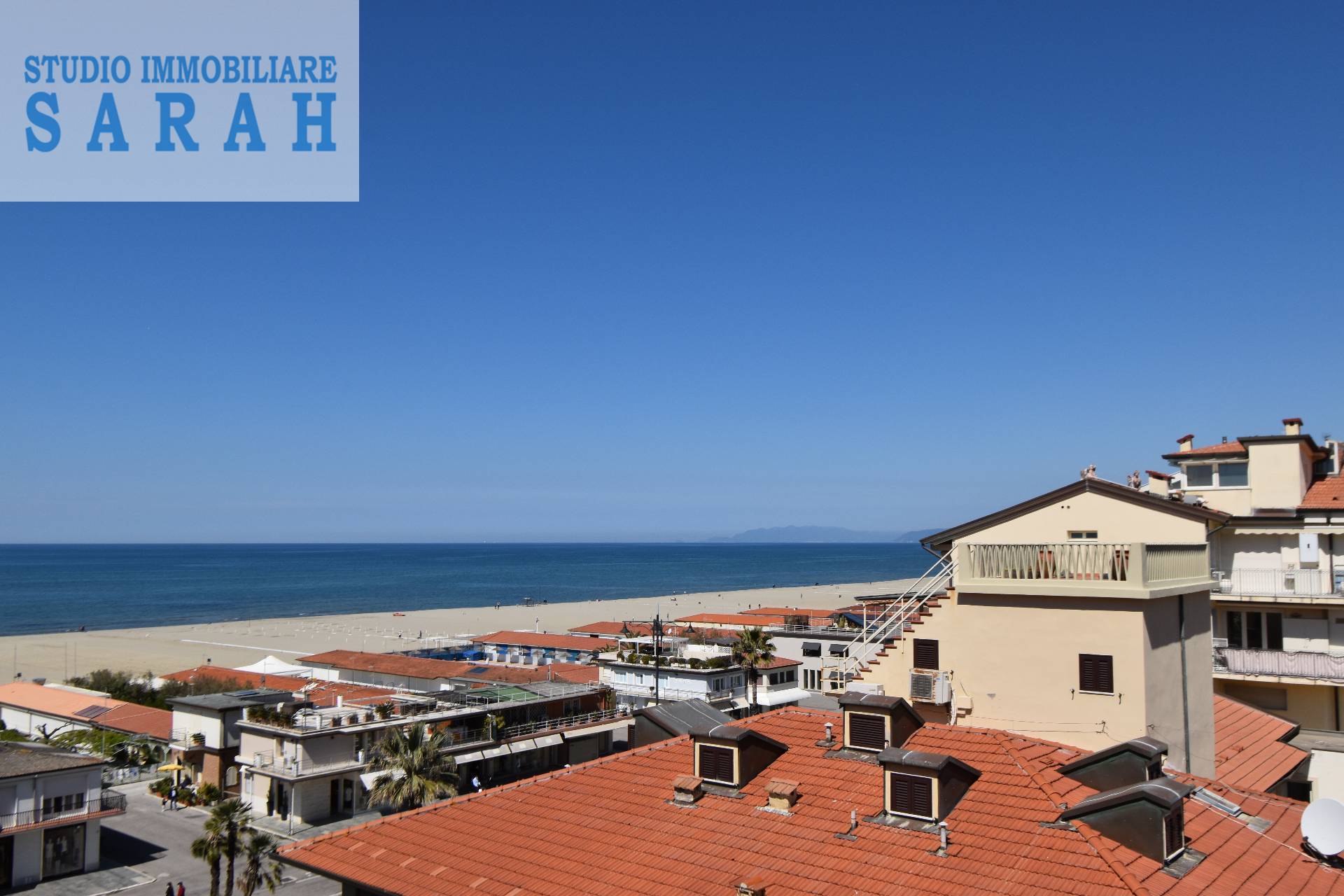 Attico in vendita a Viareggio, Fascia mare