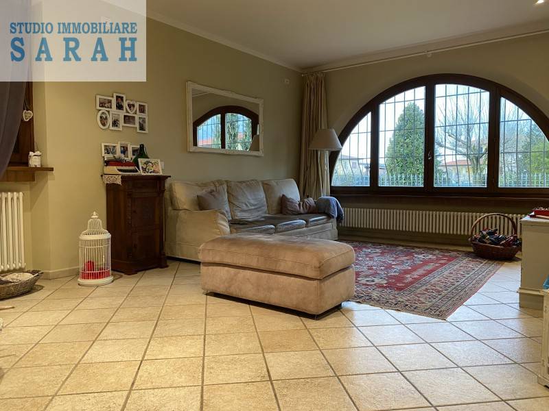 Villa in vendita a Camaiore, Capezzano Pianore