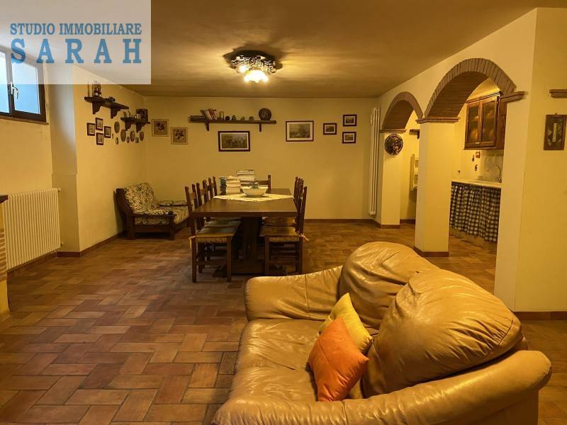 Villa in vendita a Camaiore, Capezzano Pianore