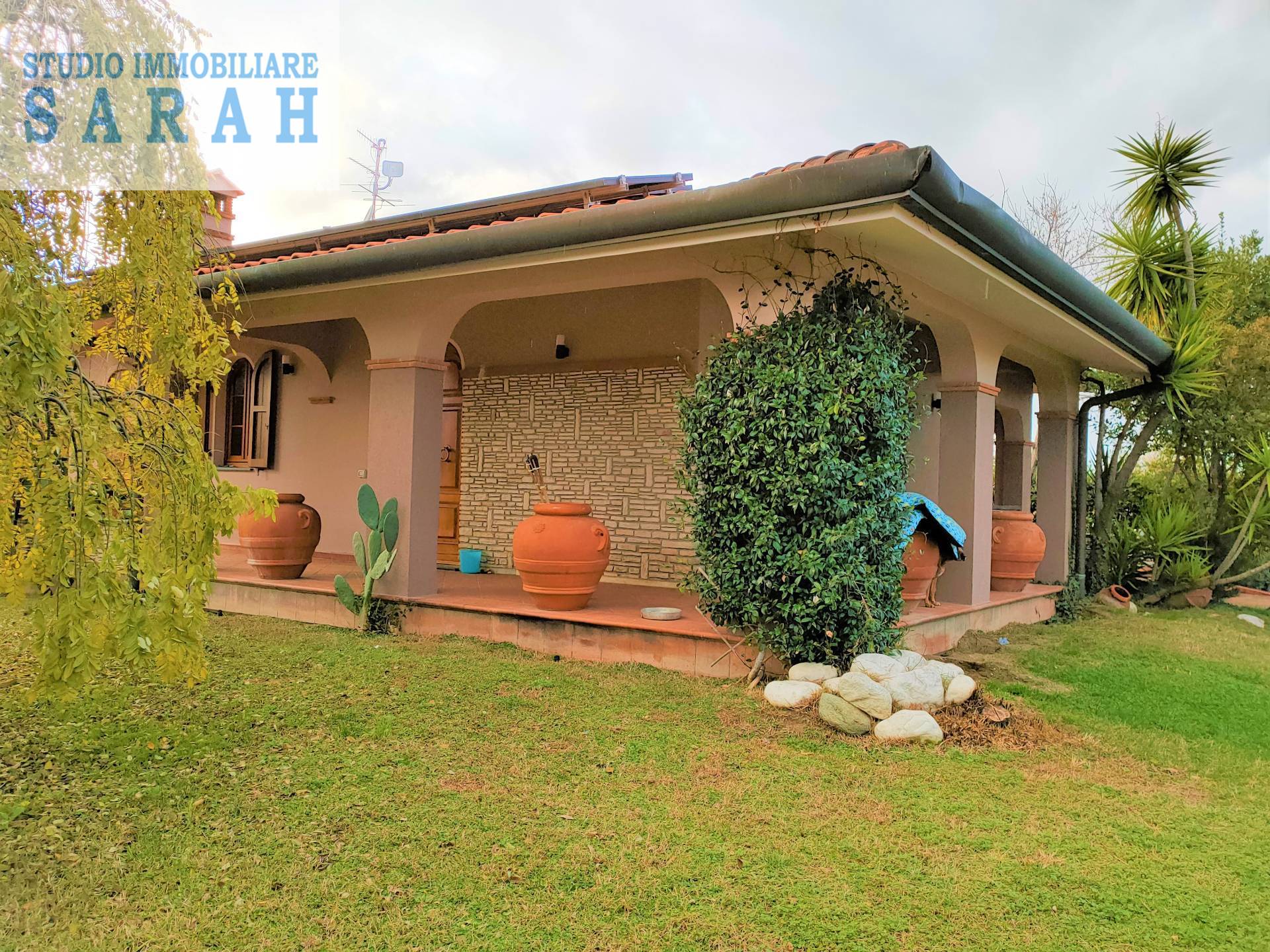 Villa in vendita a Camaiore, Lido di Camaiore