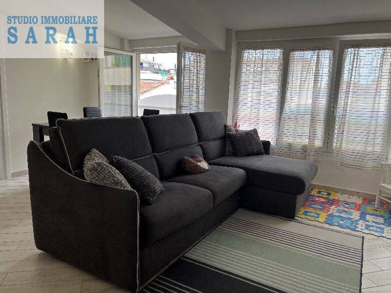 Appartamento in vendita a Viareggio, Centro