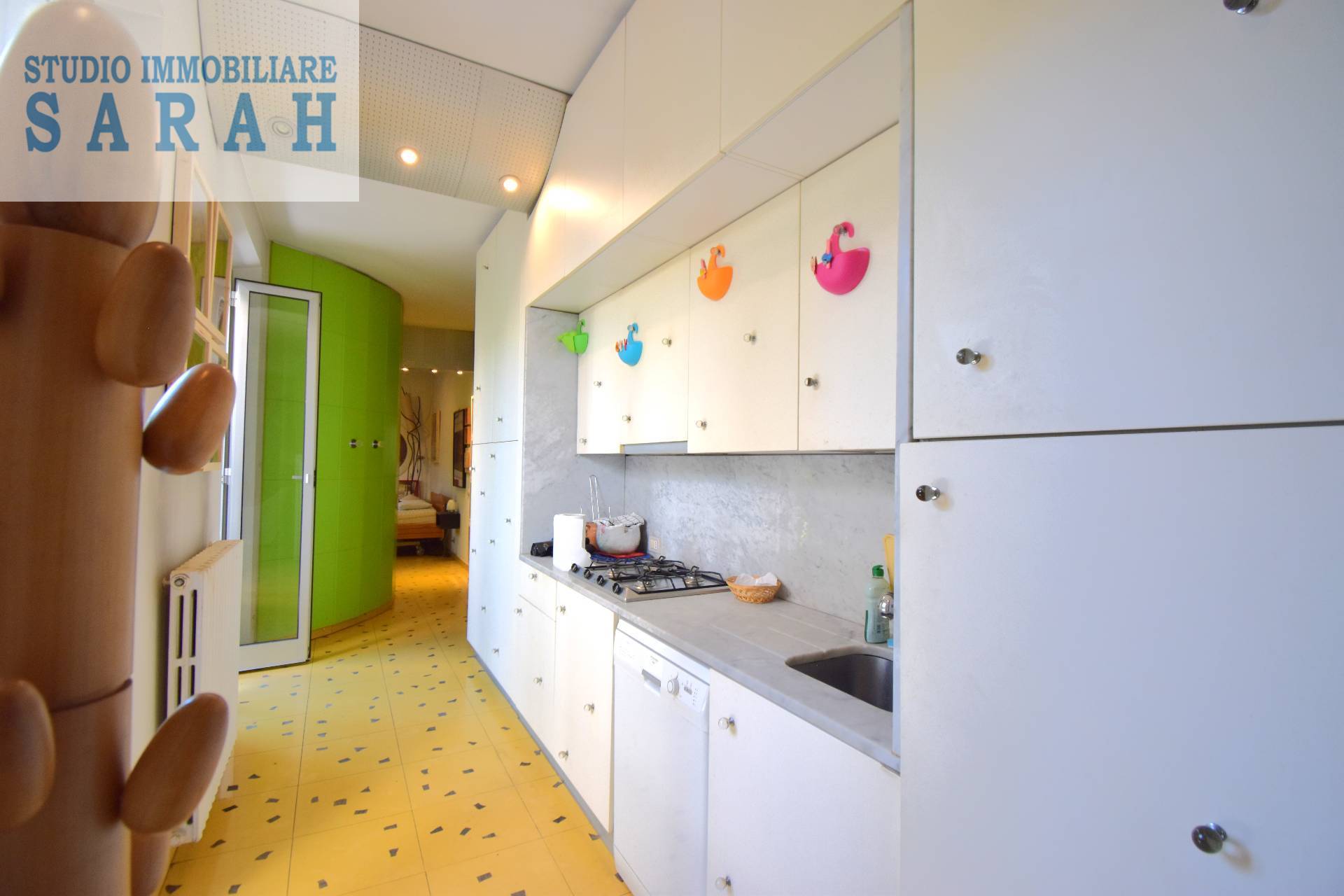 Appartamento in vendita a Viareggio, Centro