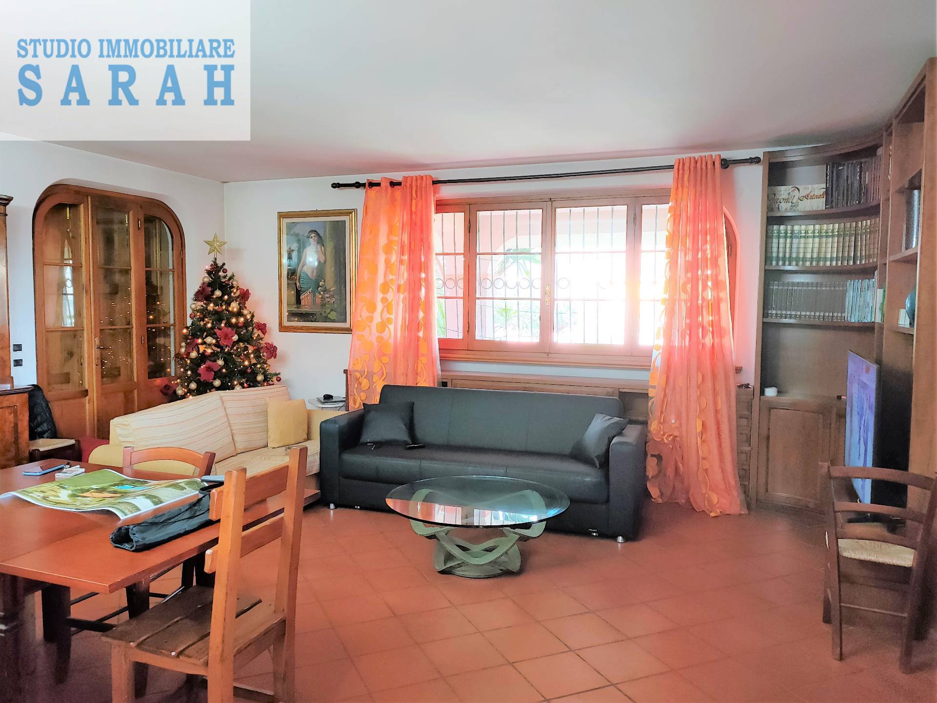 Villa in vendita a Camaiore, Lido di Camaiore