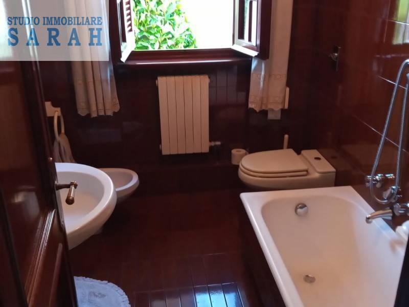 Villa in vendita a Camaiore, Capezzano Pianore