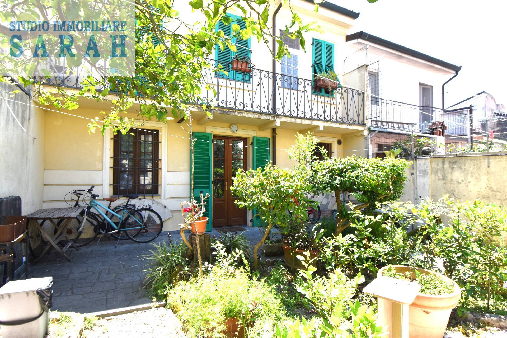 Casa indipendente in vendita a Viareggio, Centro