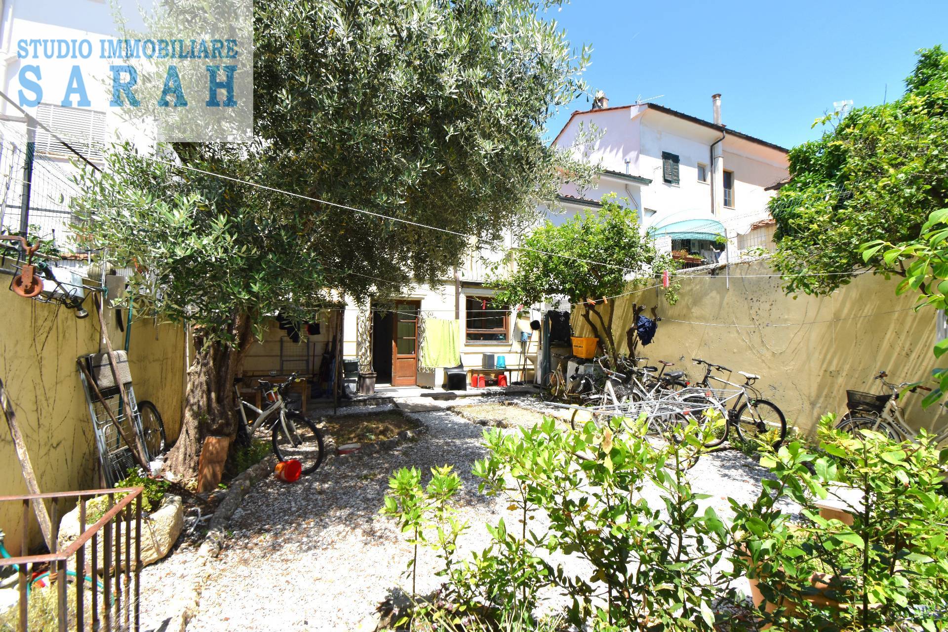 Casa indipendente in vendita a Viareggio, Centro