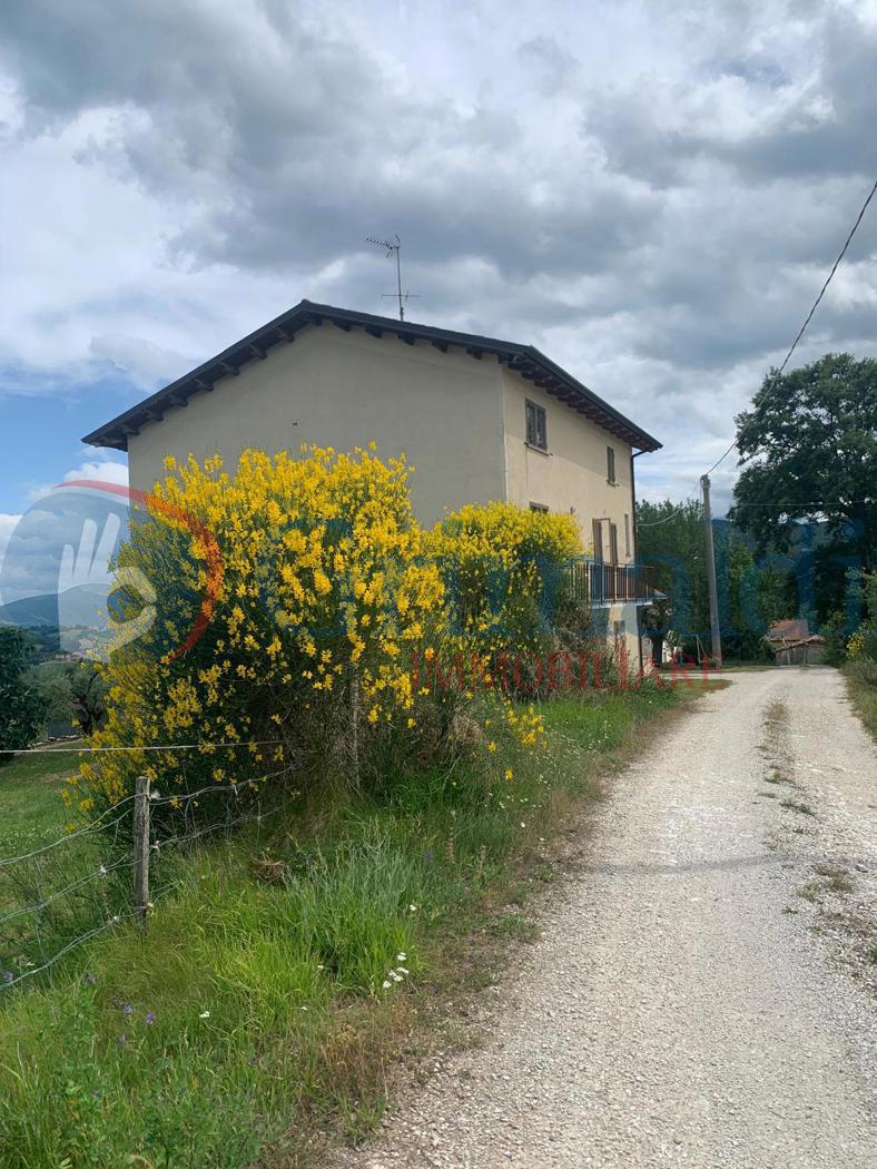 Casa indipendente in vendita a Gualdo Tadino