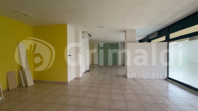 Laboratorio in affitto a Bastia Umbra