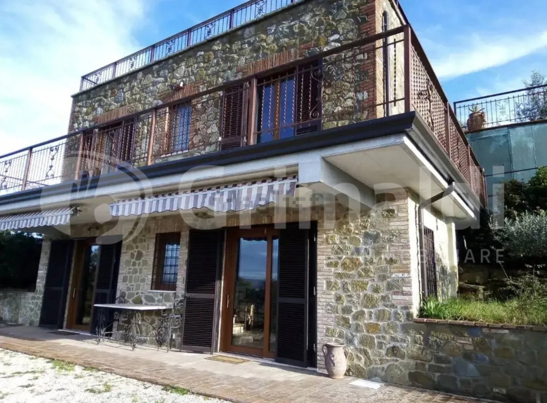 Casa indipendente in vendita a Torgiano