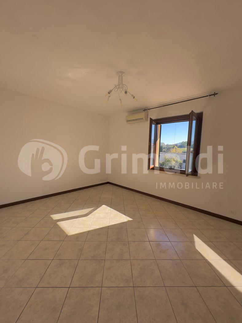 Trilocale con box doppio a Bettona