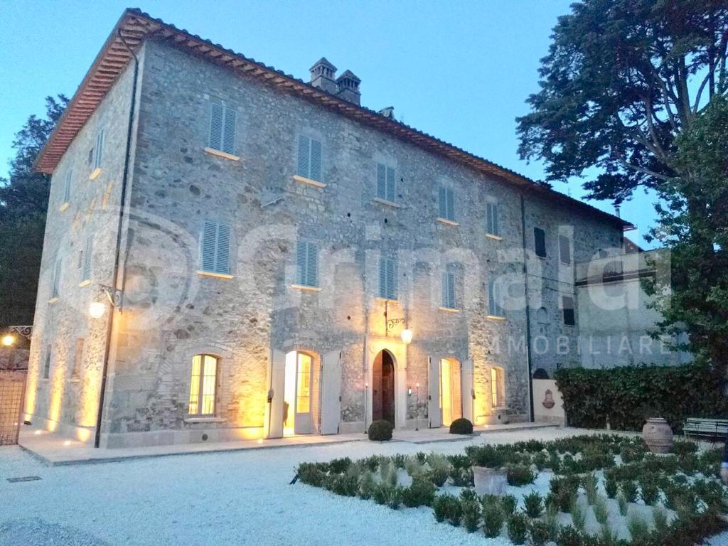 Trilocale arredato in affitto a Perugia