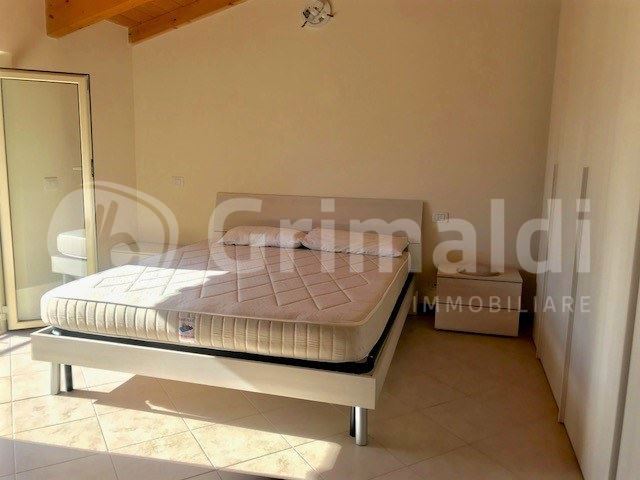 Trilocale arredato in affitto a Bettona