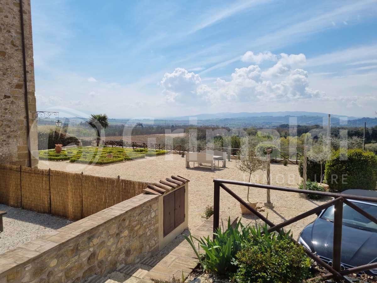 Trilocale arredato in affitto a Perugia