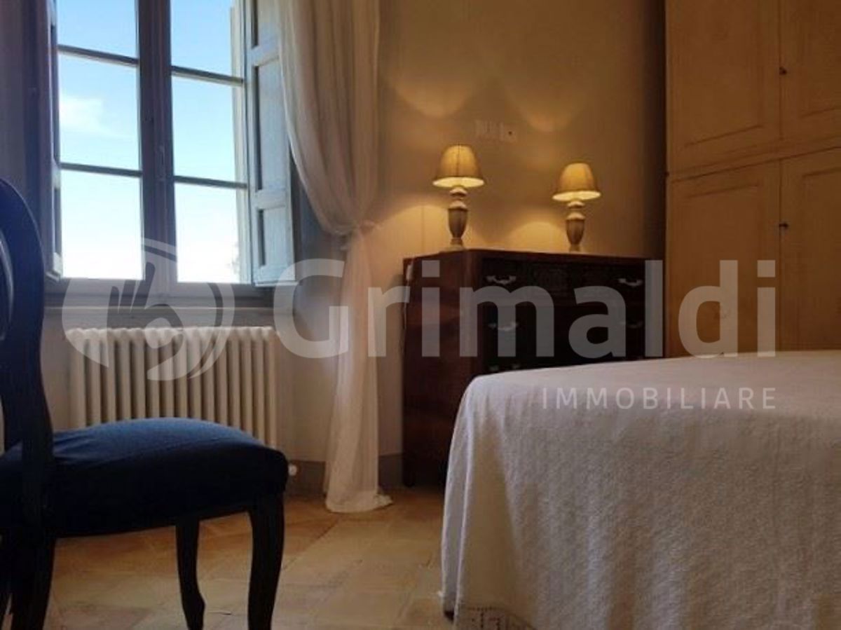 Trilocale arredato in affitto a Perugia