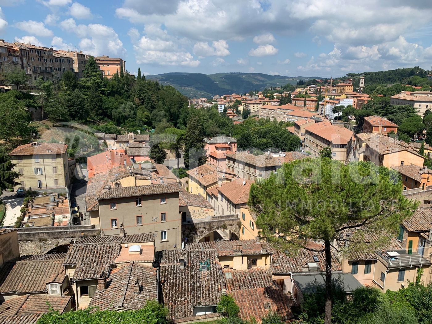 Trilocale arredato in affitto a Perugia