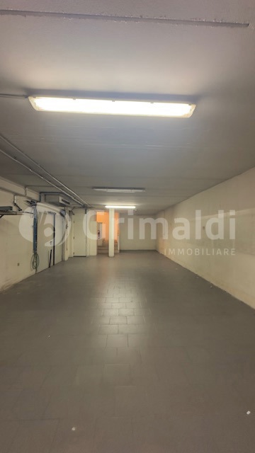 Negozio in affitto a Bastia Umbra