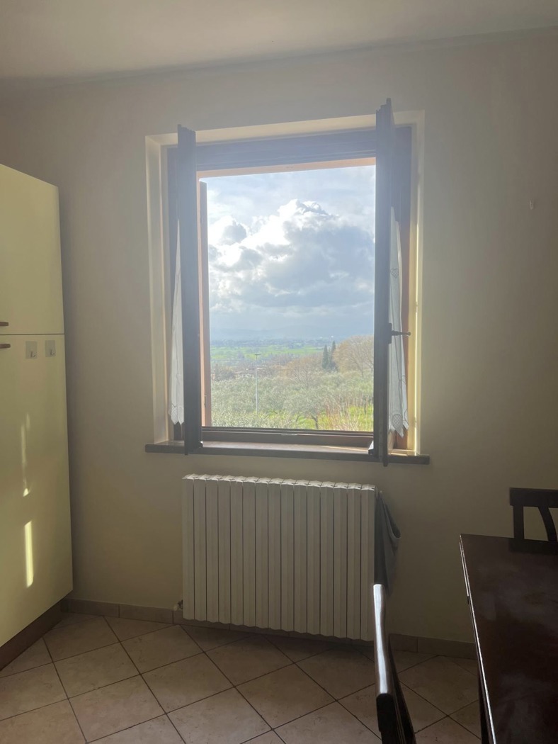 Bilocale arredato in affitto a Assisi